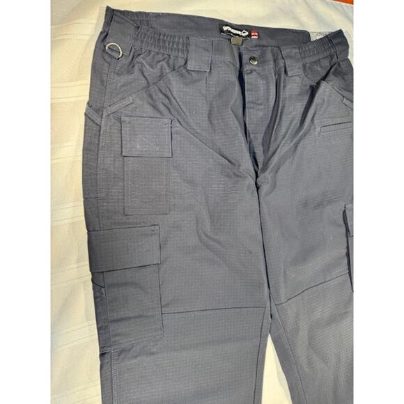 Wolverine Men’s 38×32 Dark Navy Tactical Cargo Pants - Ripstop Utility (NWT) - Picture 2 of 5